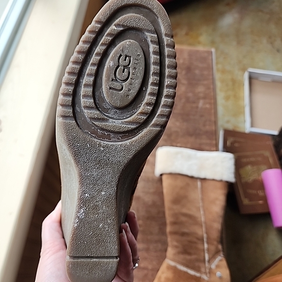 UGG Sandra wedge heel tan suede upper shearling lining sz 7 - Picture 7 of 10